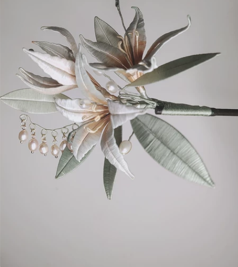 汉服头饰缠花，接福袋，可以许愿，但不一定都...