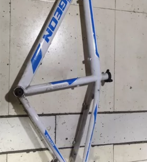 26寸飞鸽山地车 车架，碟刹钢架，净重约3...