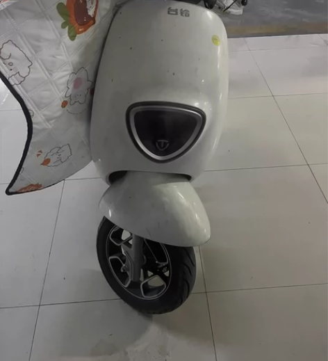 台铃电动车，5个黑金电瓶，目前充满电可以跑...