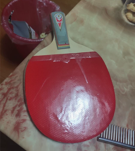 乒乓球拍质量一般，都是全新未用过。尾货处理...