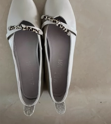 ZLL，235码。八成新 感兴趣的话点“我...