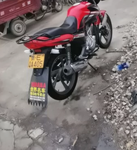 二手摩托车转让,有证件没有年审价格1000...