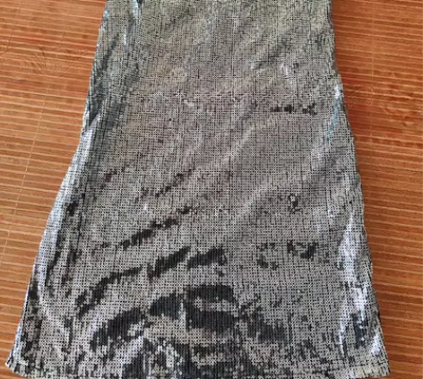 亮片裙 银色S码，V领包臀吊带裙 包邮 全...