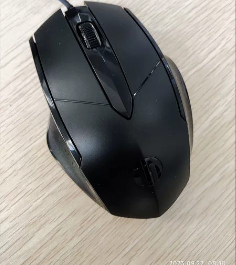 英菲克PB1P鼠标人体工学电竞有线静音办公...