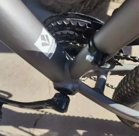 沃雷顿红日200，自定义9成新，做工不错，...