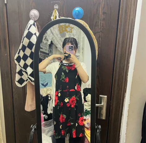 【黑底玫瑰花裙子!】捡漏价!2024夏季女...