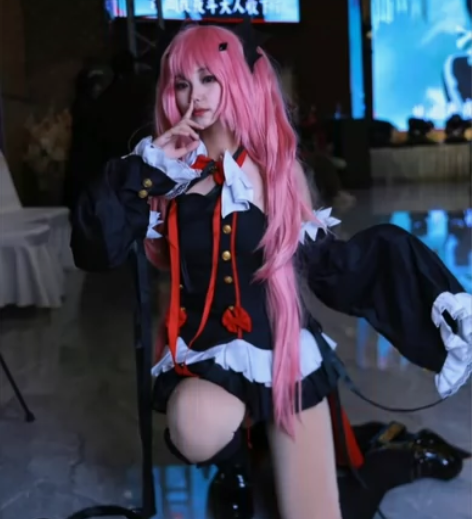 克鲁鲁cos 衣服M码非名（状态很好）假发...