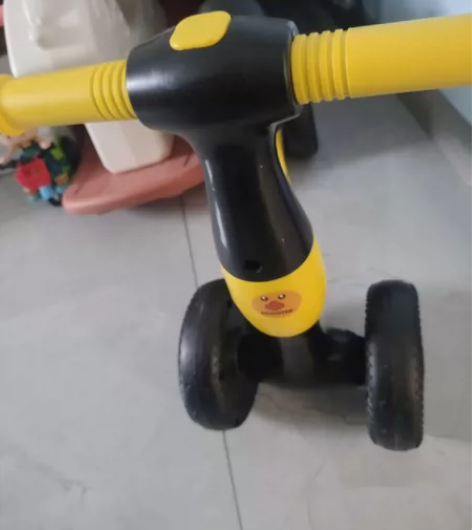 滑行车1-3岁无脚踏溜溜车滑步车婴幼儿四轮...