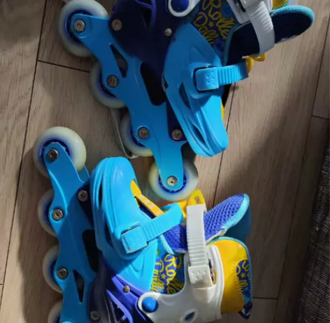 九成新美洲狮品牌溜冰鞋旱冰鞋，原价300多...