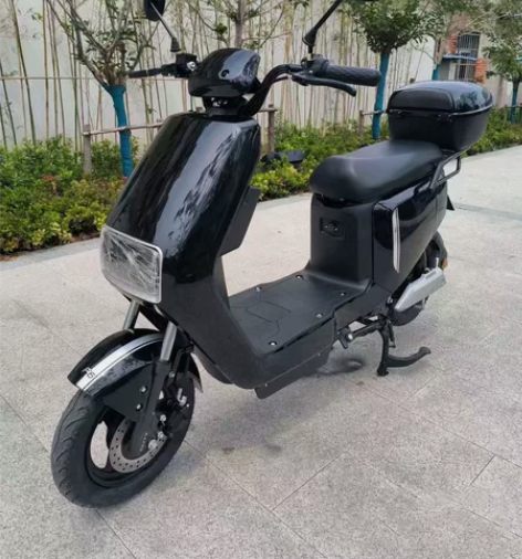 跳楼大甩卖，二手电瓶车亏本处理，300多辆...