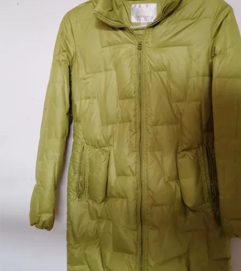 阿依莲女士羽绒服，果绿色，修身轻薄款，M码...