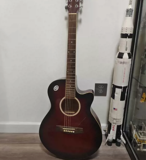 吉他 星辰吉他,民谣吉他,品相自观,送琴包...
