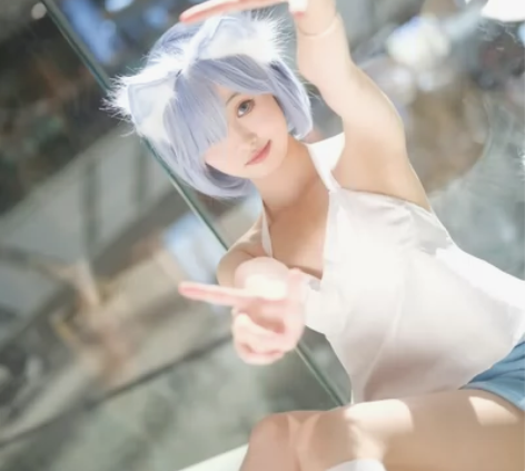 【出/租/换】缺钱急出猫老师蕾姆猫耳睡衣大...