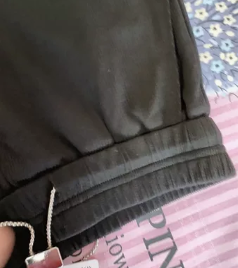 全新阔腿裤 纯黑色 浅坑条纹理 m码 吊牌...