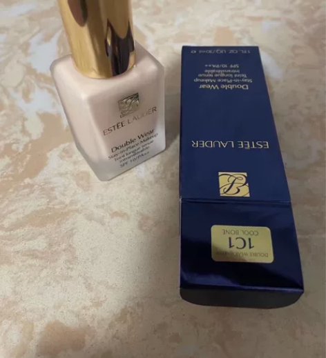 雅诗兰黛粉底液 感兴趣的话点“我想要”和我...