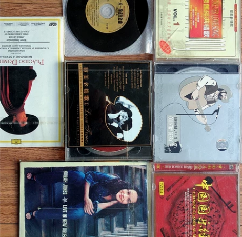 多明戈6元、诺拉琼斯6元，是DVD。 其余...