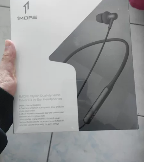 全新未拆封的万魔耳机E1024BT 感兴趣...