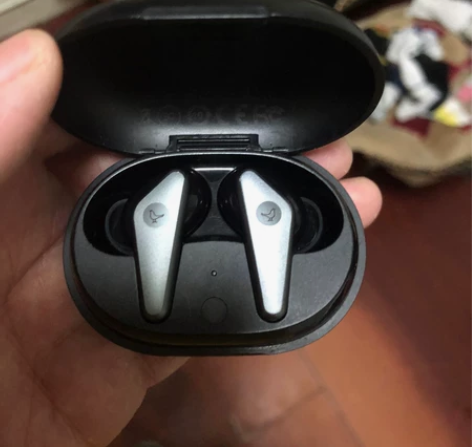 小鸟air一代单卖 适合用来单独配耳机,缺...