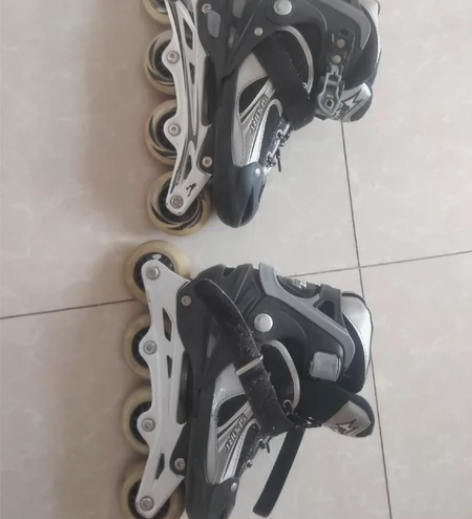 单排旱冰鞋  没怎么玩  几乎全新 34-...