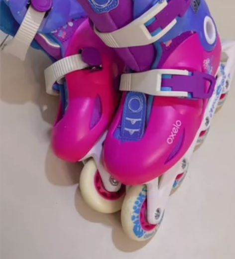 迪卡侬轮滑鞋溜冰鞋滑冰我旱冰鞋，幼儿园女宝...