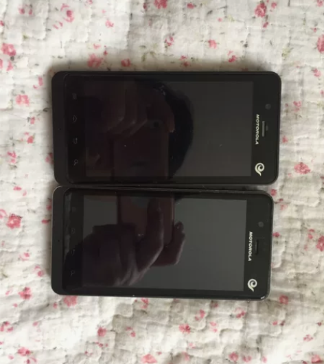 摩托罗拉XT928双模手机，成色不错，有电...
