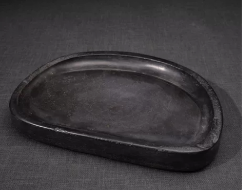 旧藏歙砚： 藏品简约实用，天然金星如满天的...