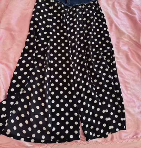 专柜购买，阔腿开叉裤，很好看，显瘦 感兴趣...