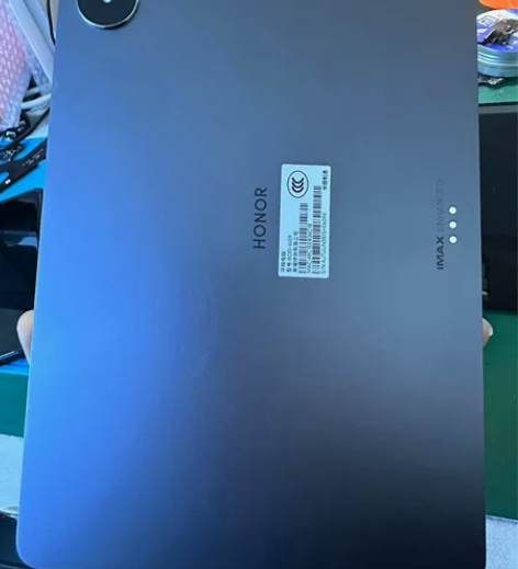 荣耀平板v8pro。。。256g..刚用了...