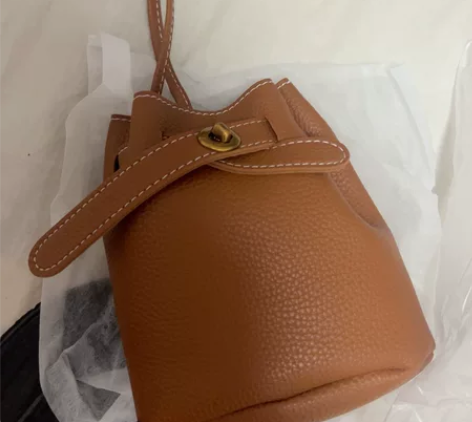 闺蜜送的包包，全新的 闲置出