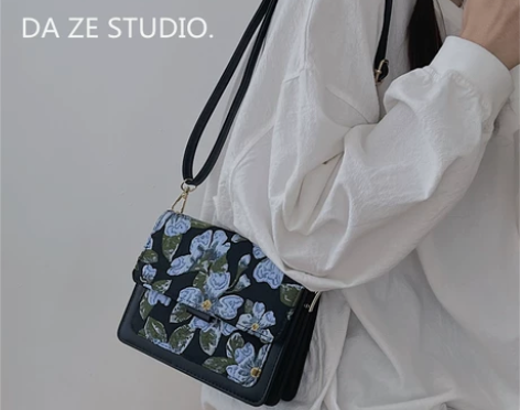 包包女夏2023新款斜挎复古通勤百搭高级感...