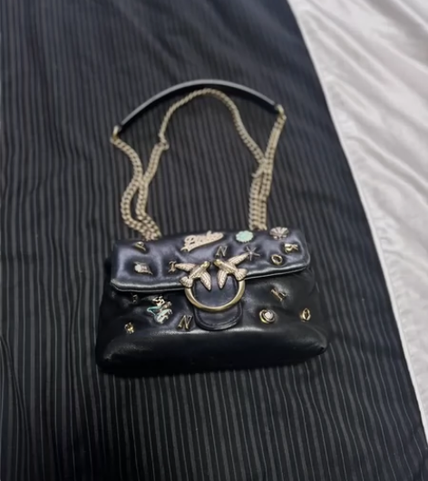 特价处理 斜挎链条小方包女士包包  9新左...