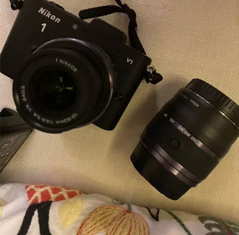 尼康v1微单单反数码相机双镜头套机，原装充...