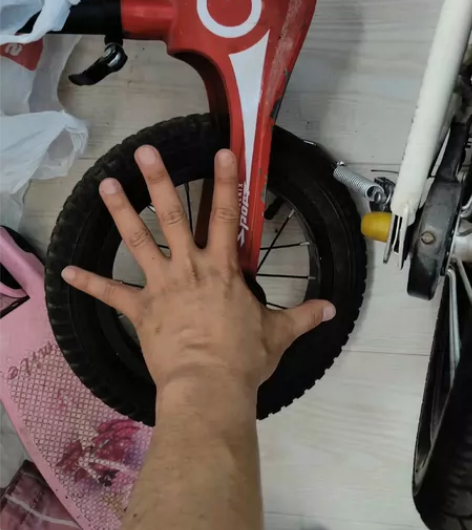 Phoenix/凤凰牌 儿童滑步车，看看我...