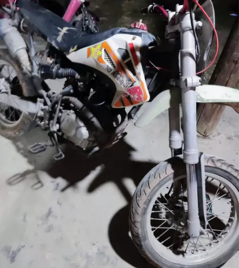 250越野 闲置 给钱就买 拿去玩 无任何...