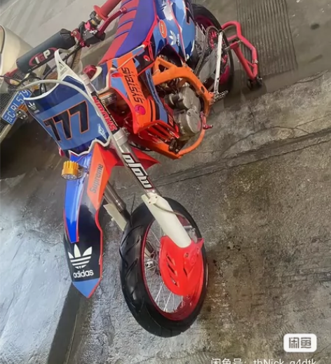 19年的波速尔m5,两套轮毂轮胎换着玩,滑...