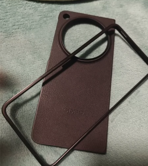 oppofindn3原装手机壳,黑色用了几...