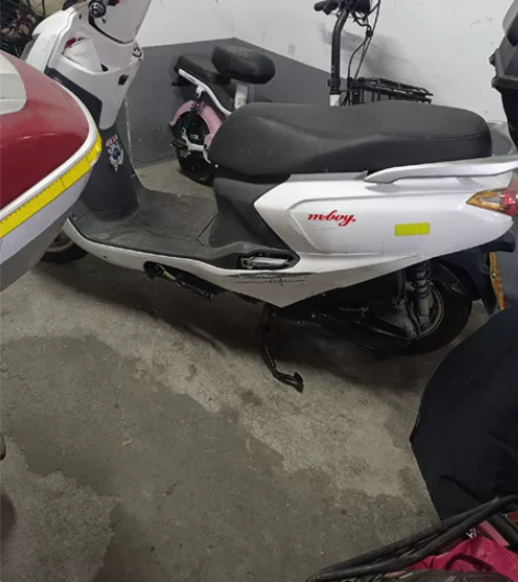 豪爵afr萌哥踏板摩托车125，2020年...