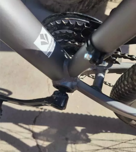 沃雷顿红日200，自定义9成新，做工不错，...