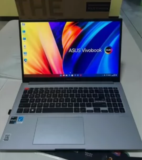 ?华硕无畏  15  星辰银i5-1240...