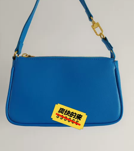 品牌纽芝兰，几乎全新，买了只背过两三次[h...