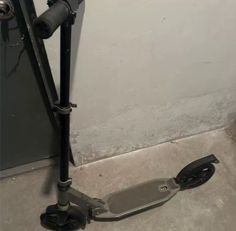 迪卡侬滑板车，个人闲置低价转让 感兴趣的话...