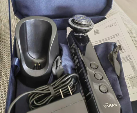 雅萌二代m22美容仪，有充电线，个人用的，...