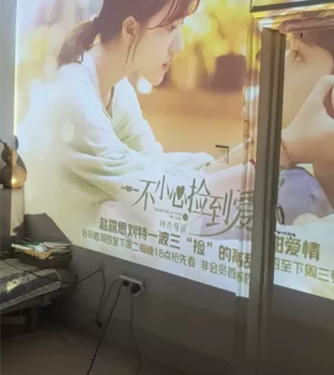 日立A727超短焦投影仪HDMI高清投影机...