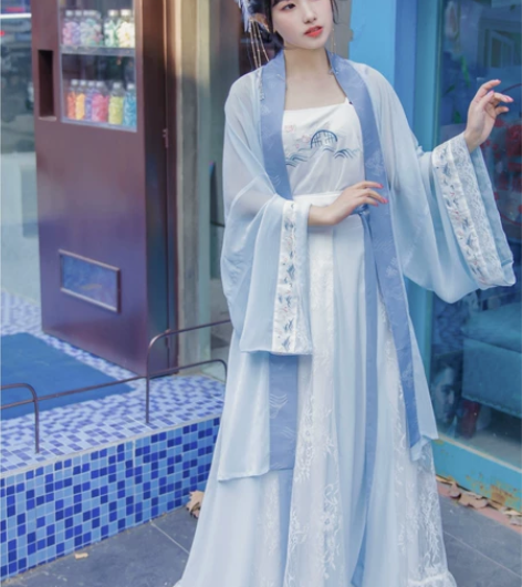 梨花渡凌若雪三件套 m码 短穿一已洗