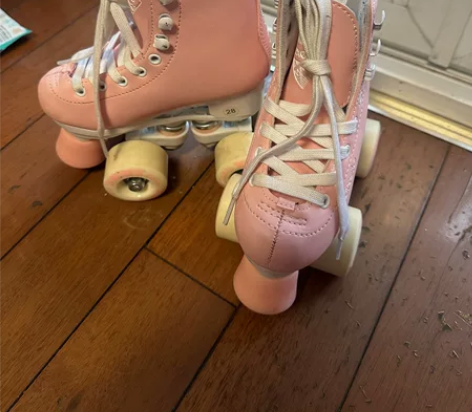 迪卡侬旱冰鞋 女童28码,幼儿园上课用,基...