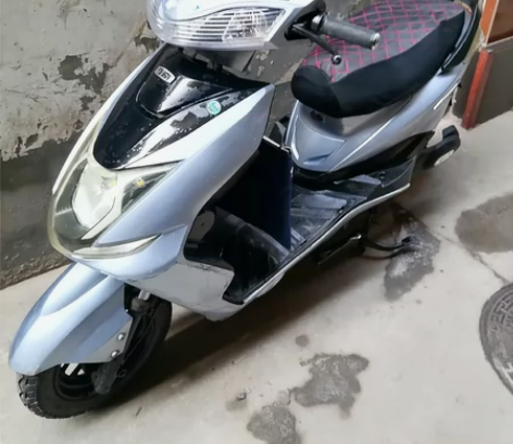 闲置一辆电动车，带牌照出，续航50公里。可...