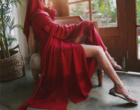 春季新款复古民族风红色长袖棉麻连衣裙旅游度...