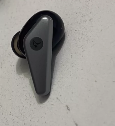 小鸟蓝牙耳机air+一代左耳机一个几乎全新...