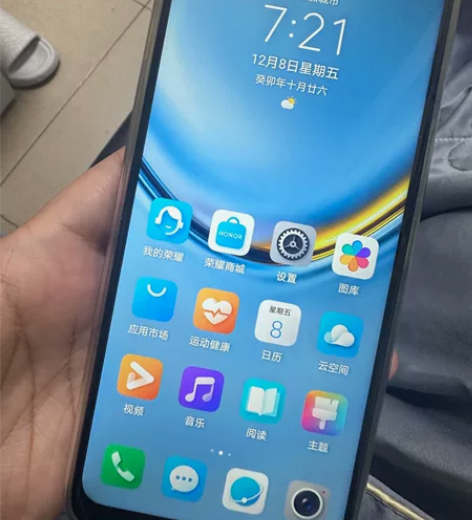 荣耀畅玩20（4g）4+64g，纯原无拆修...