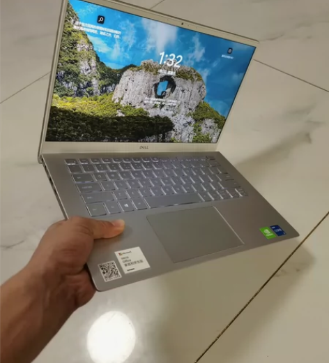 自用戴尔笔记本，轻薄，便携，待机长，9成新...